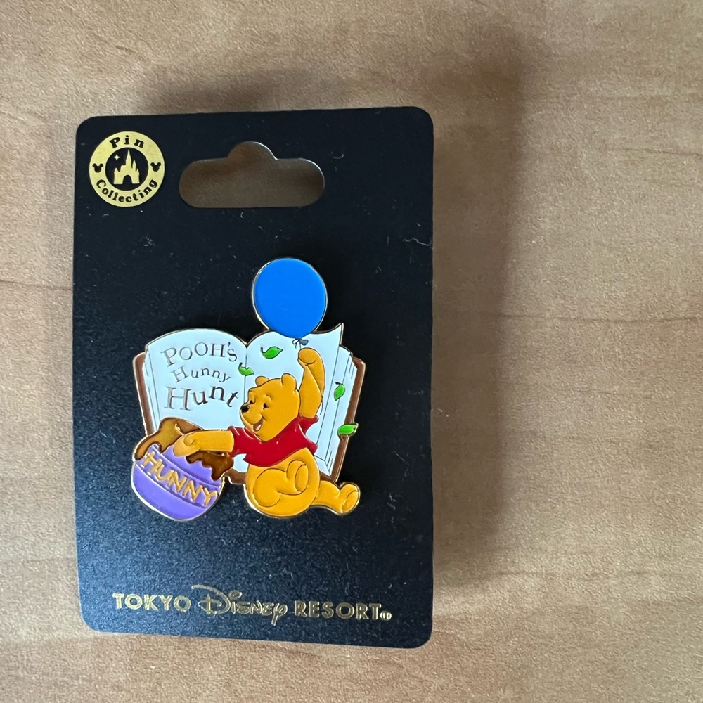 Tokyo Disney Resort Winnie The Pooh's Hunny Hunt Pin Disneyland Japan
